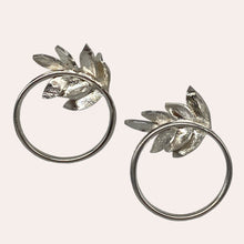Load image into Gallery viewer, Handmade Leaves Earrings